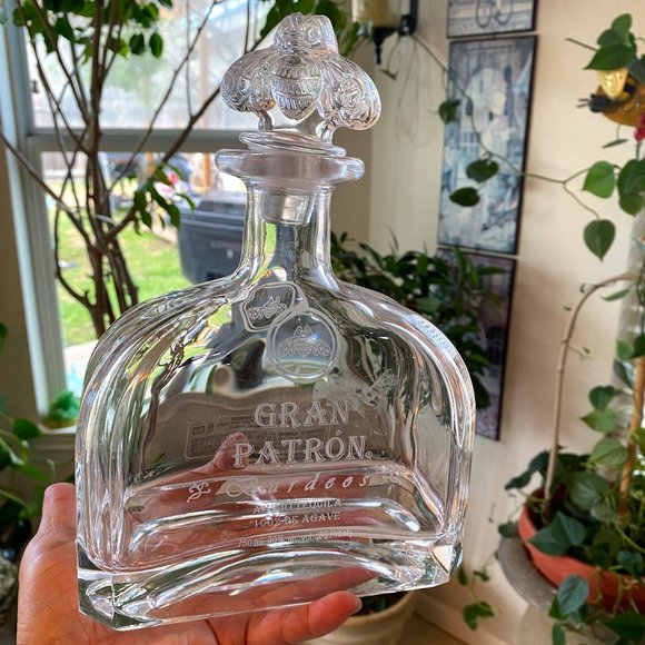 Unique empty bottle to decorate in glass..